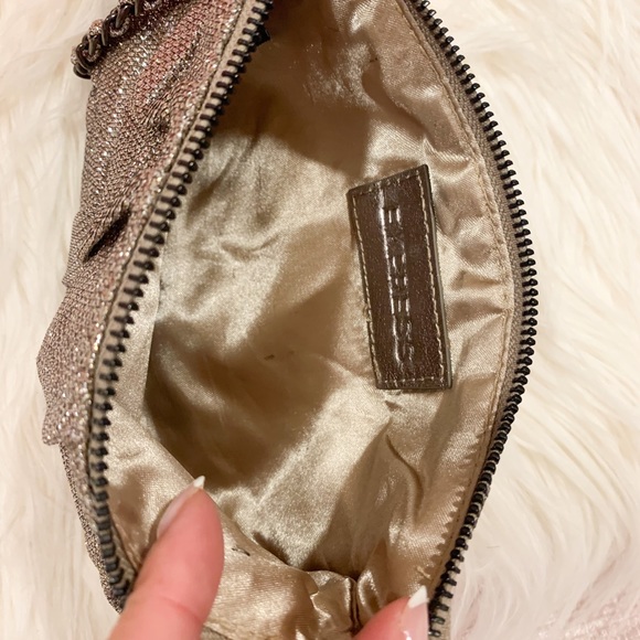 Express Wristlet/Clutch - Picture 5 of 5
